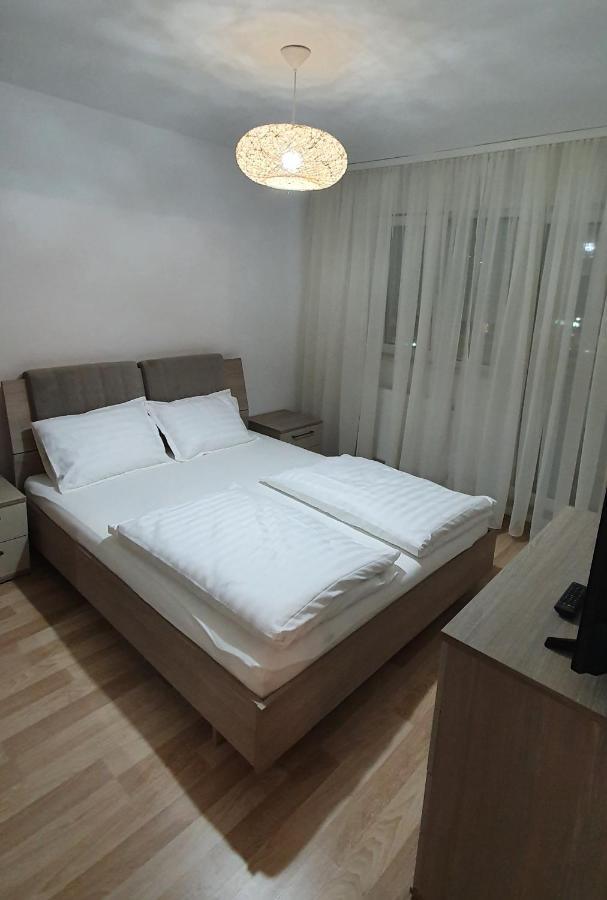 Rebecca Sweet Apartment ออราแด ภายนอก รูปภาพ